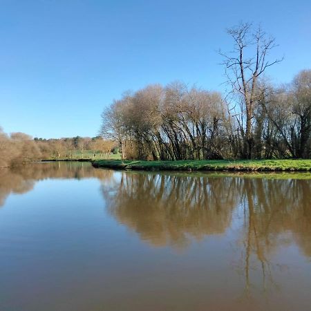 Hebergement Canal Val D'Oust Exteriör bild